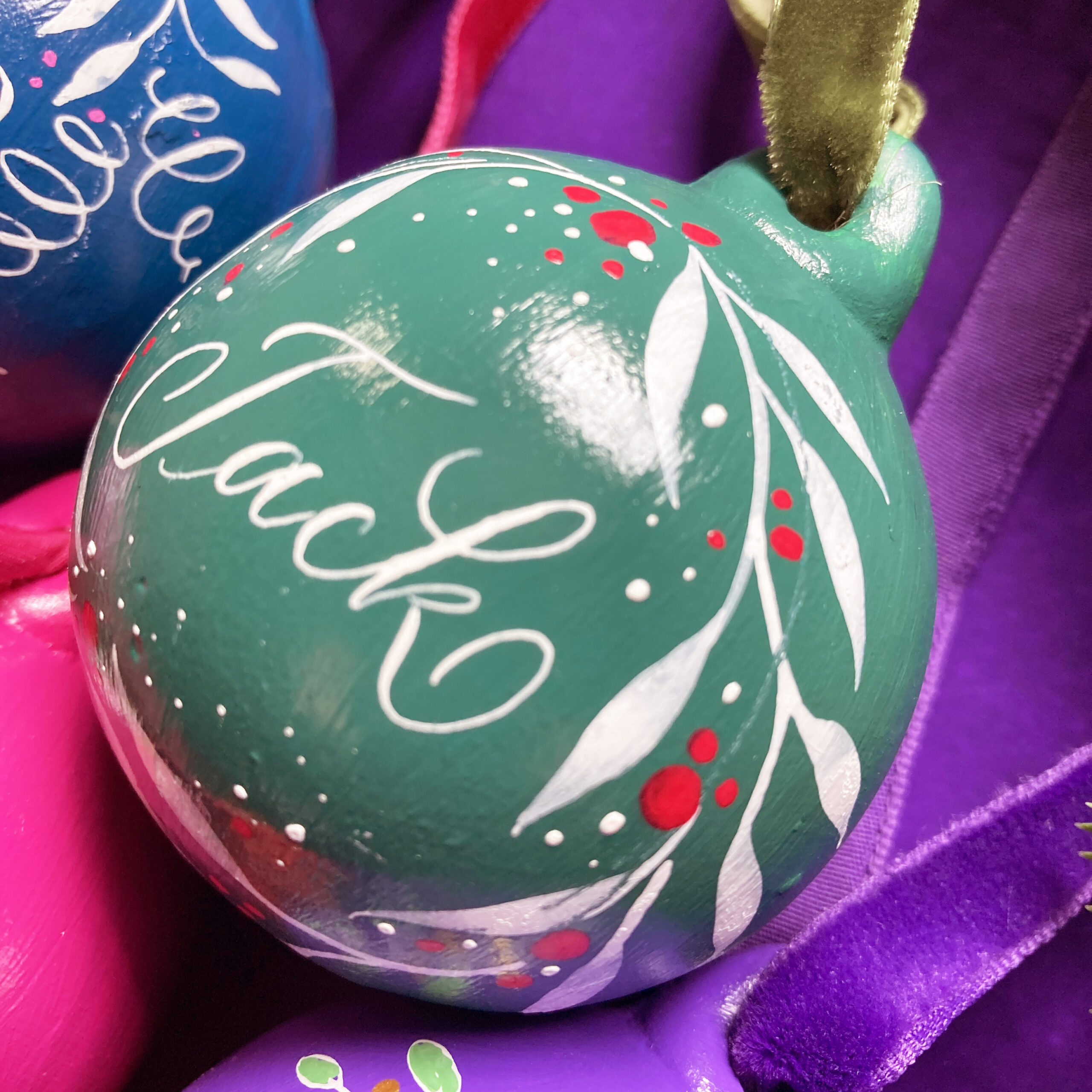 personalised bauble with detail UK